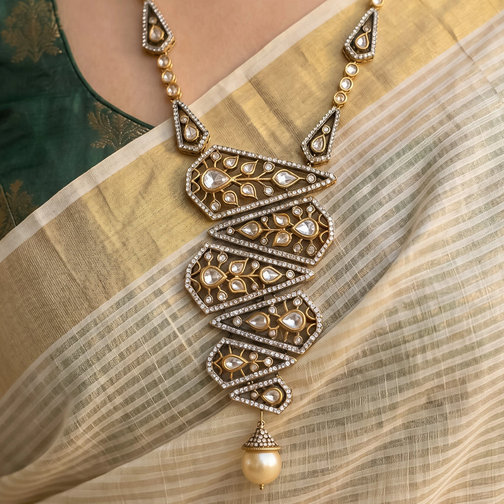 Diamond Prism Kundan Orchard