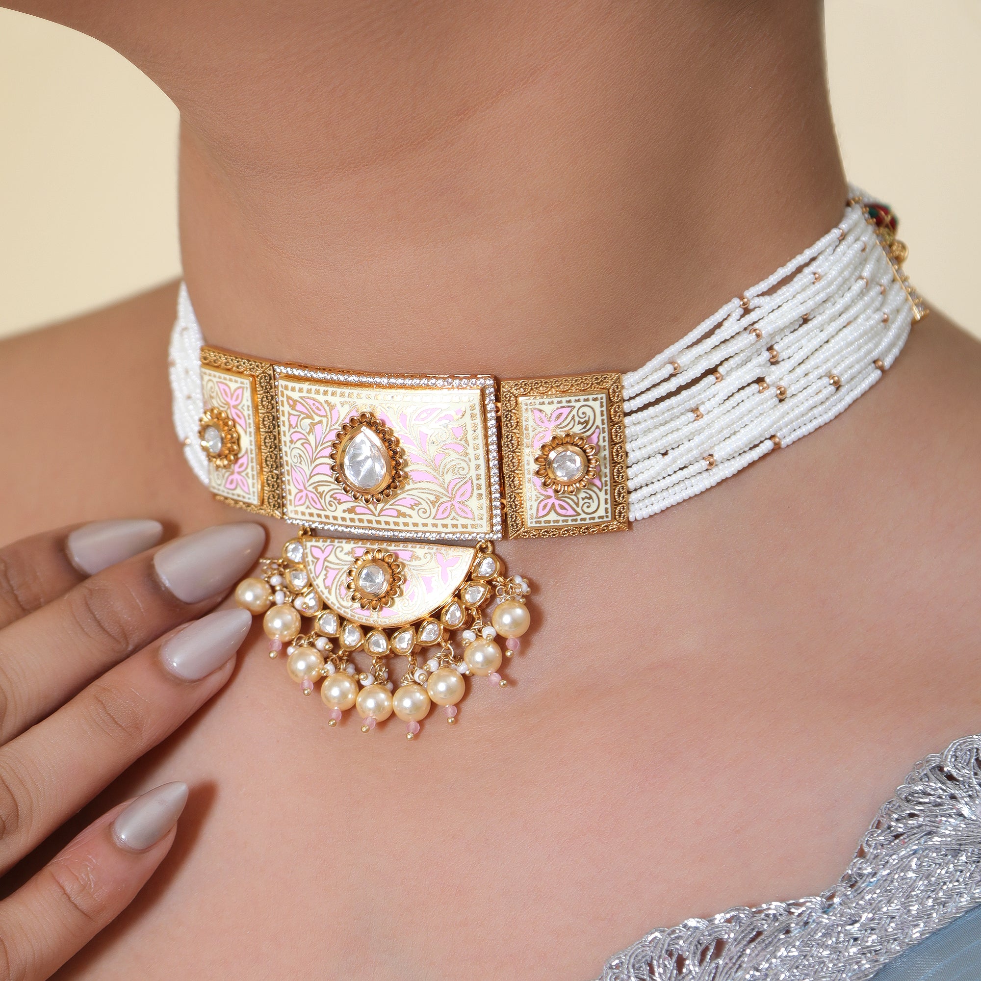 The Avanti Choker