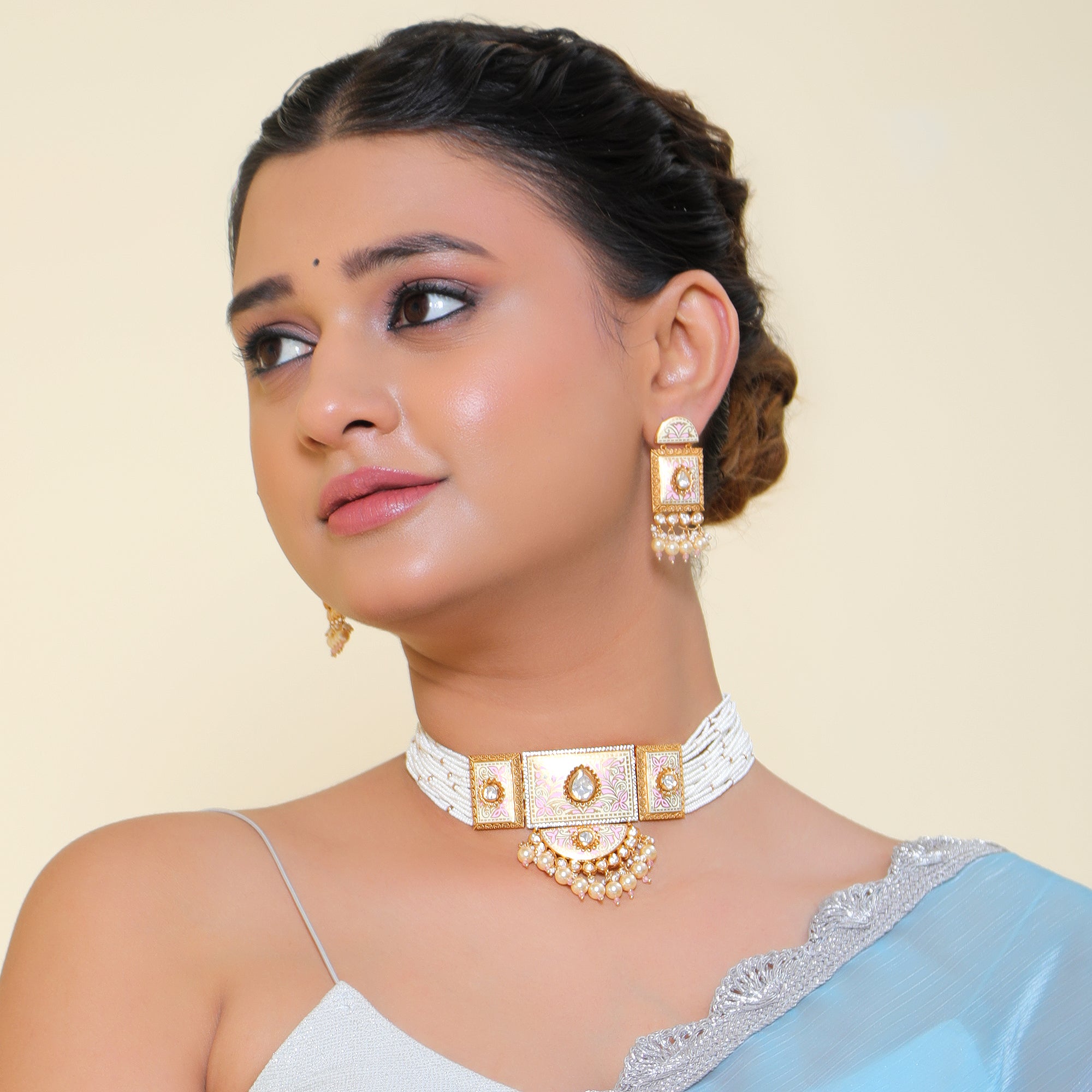 The Avanti Choker