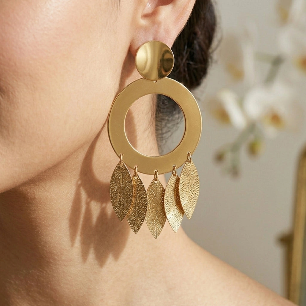 The Golden Solstice Choker
