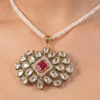 Royal Kundan Bloom Pearl Set