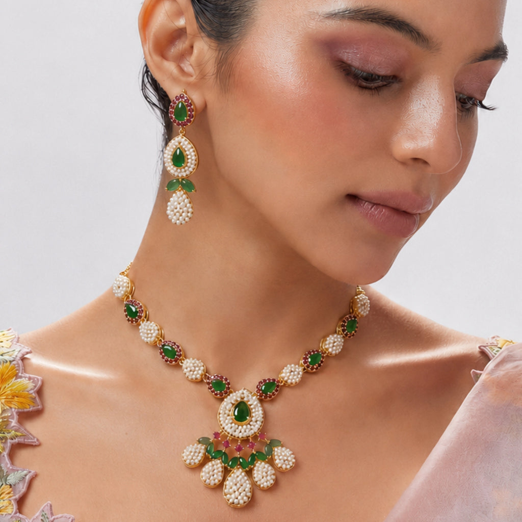 Emerald Pearl Royale Necklace Set