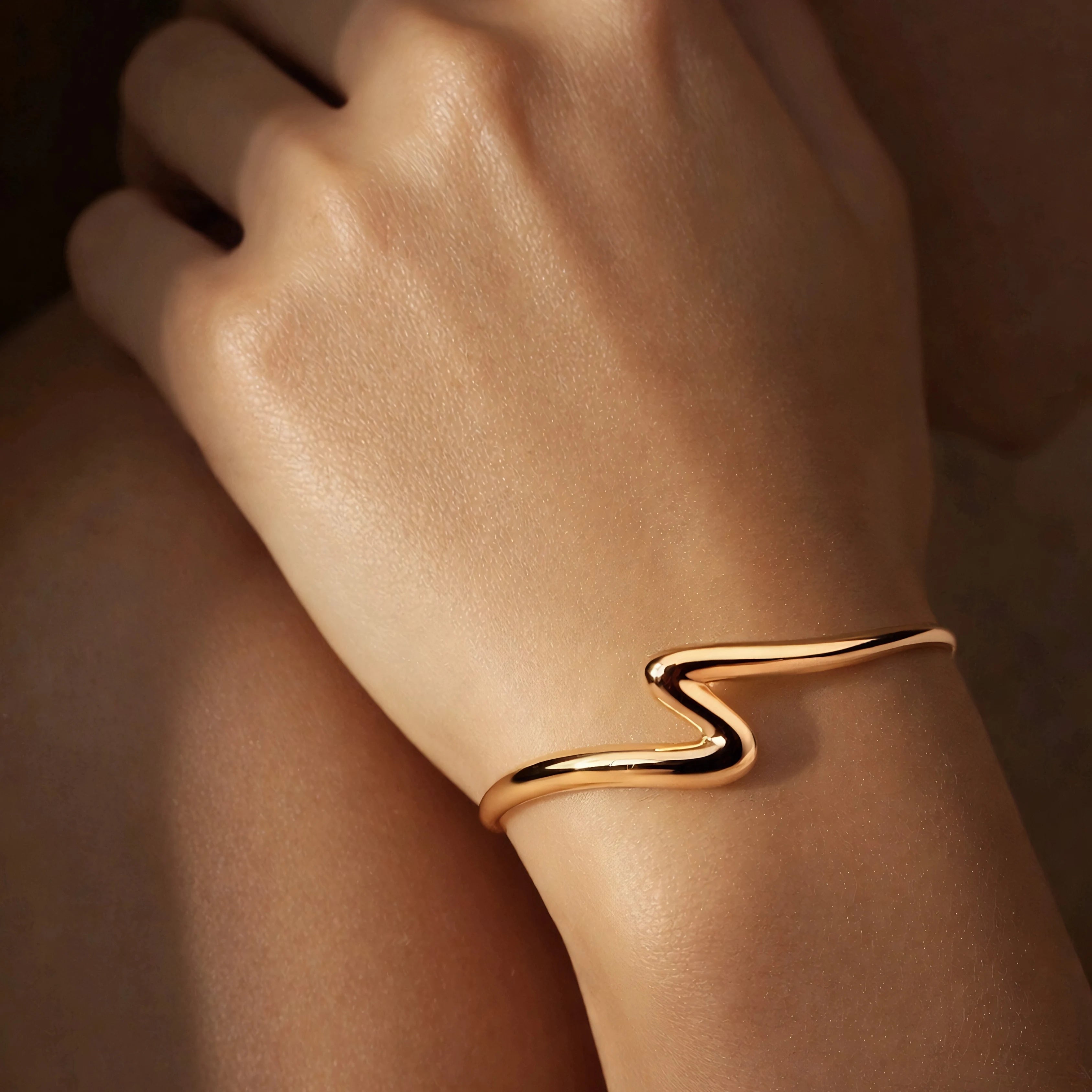 MOLTEN WAVE BRACELET