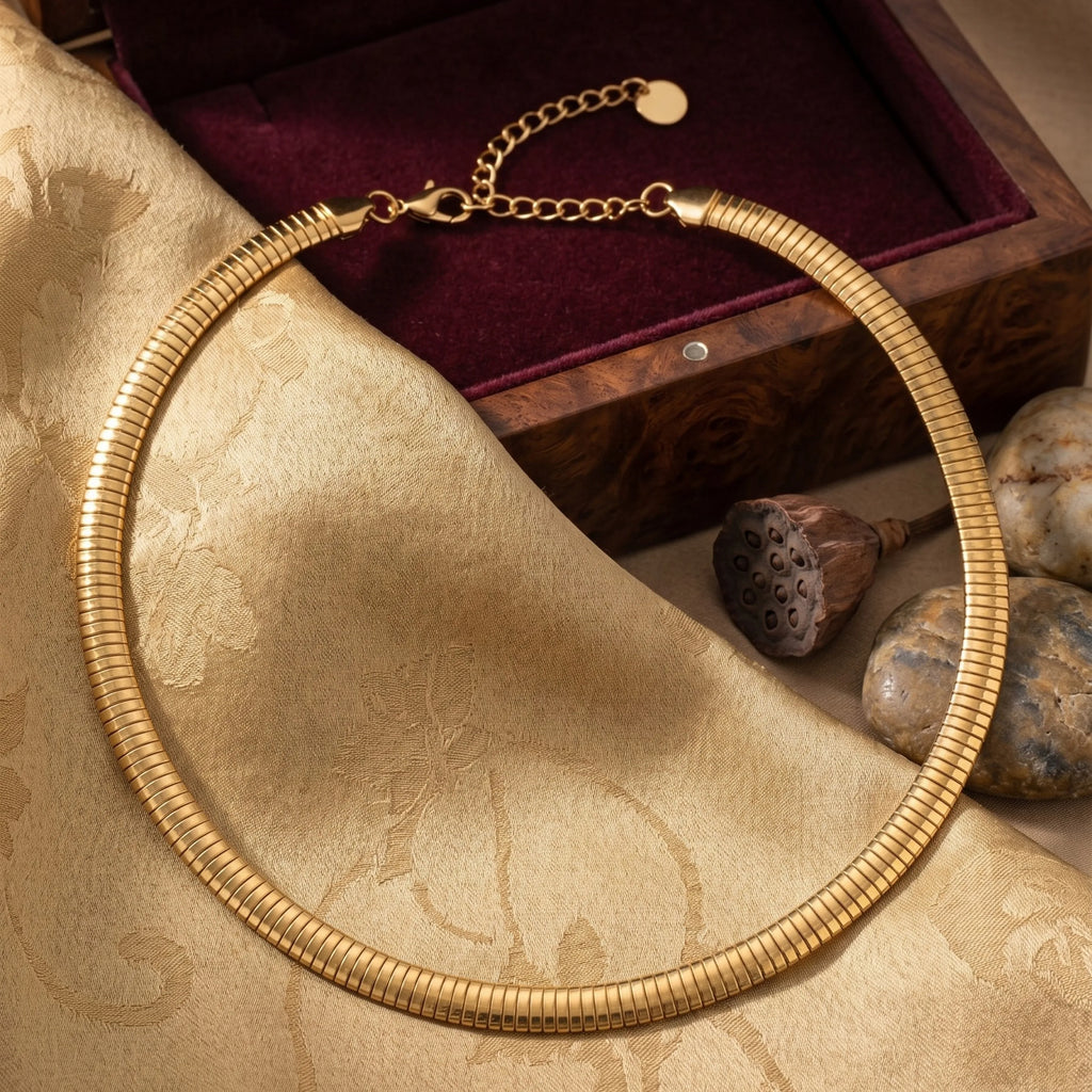 Flat Rib Gold Necklace